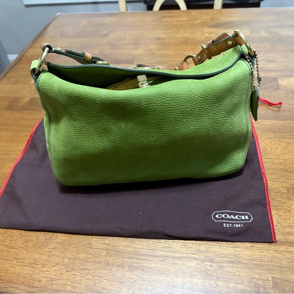 Coach Vibrant Green Leather Shoulder Bag - Picture 3 of 3